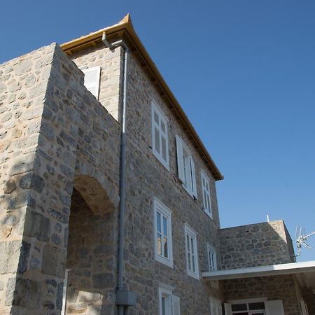 Kiki'S Houses Vlichos Hydra  Exterior photo
